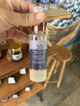 Embalagem anterior do hidrolato Cerrado Blue