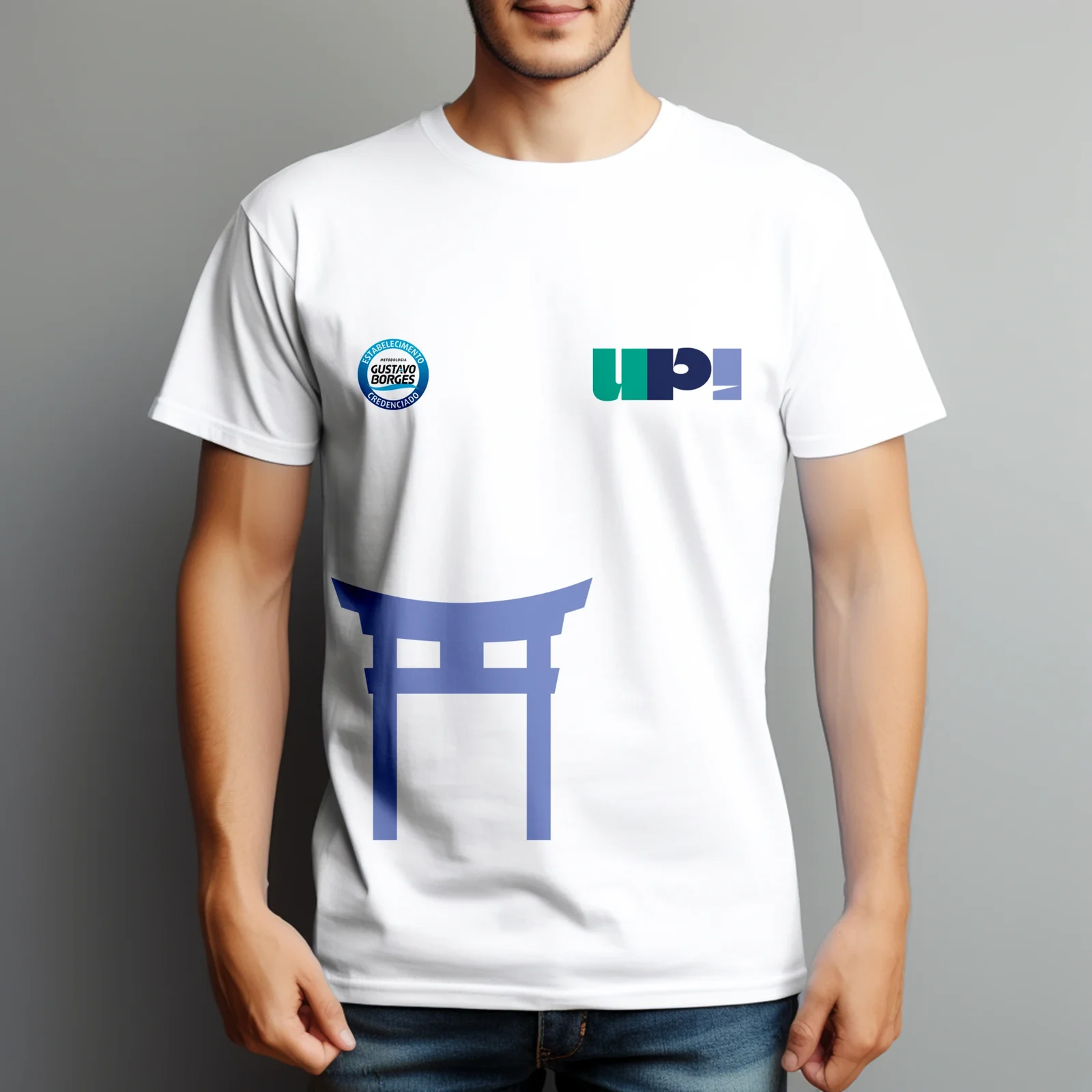 Camiseta branca da UP! com torii — karatê
