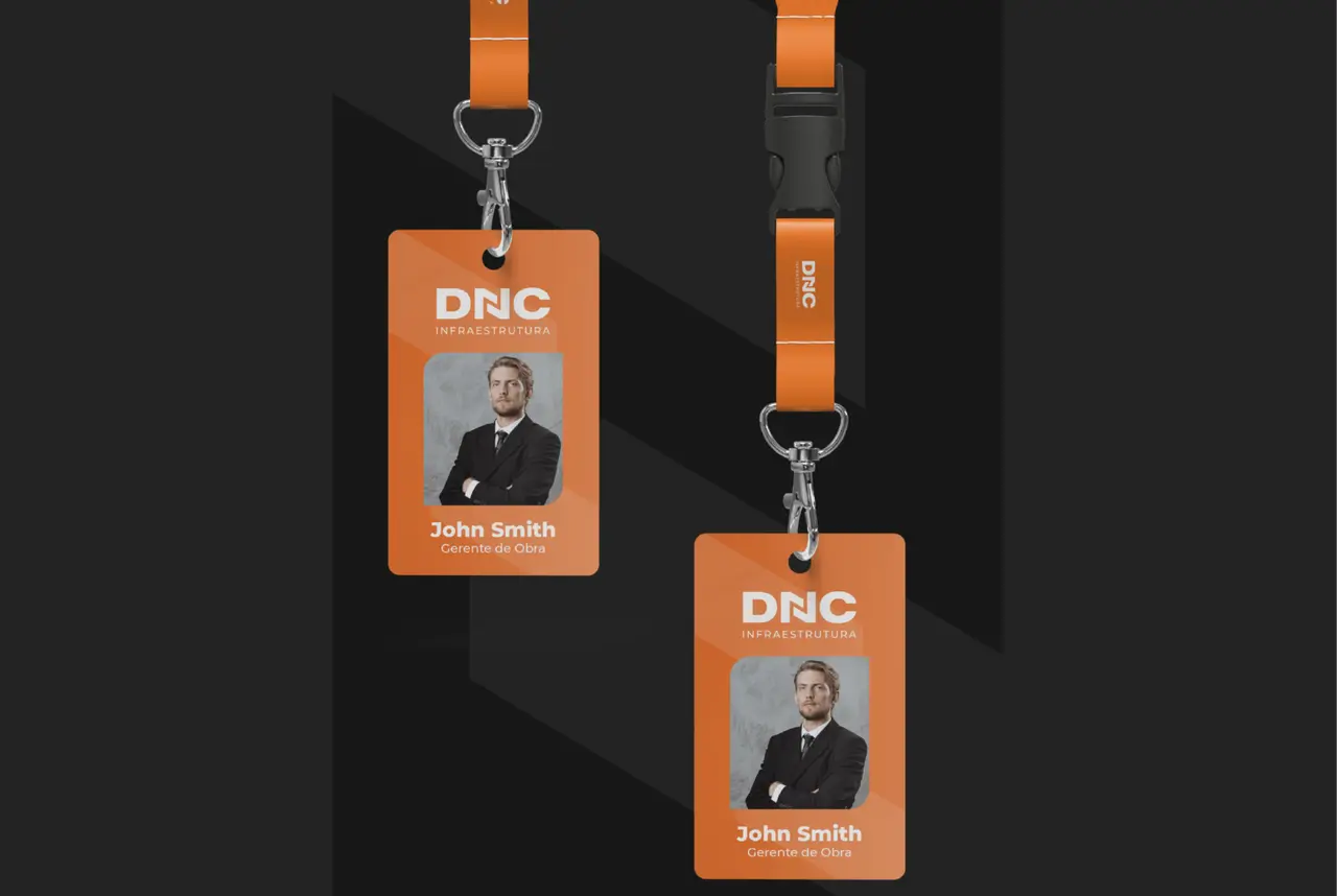 DNC Infraestrutura – crachás com cordão laranja
