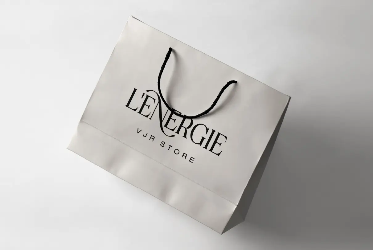Sacola de papel da L'Énergie VJR Store
