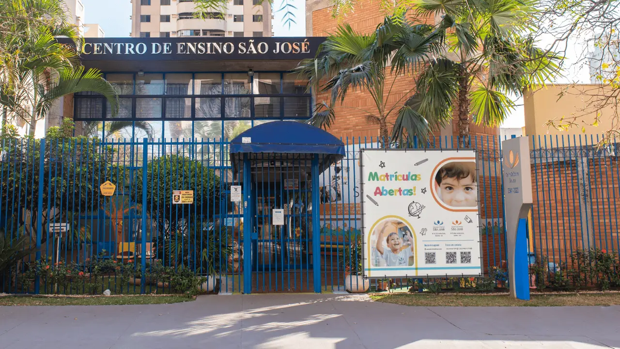 Escola Infantil São José - Campanha Matrículas 2023 - Design Promocional - Editorial